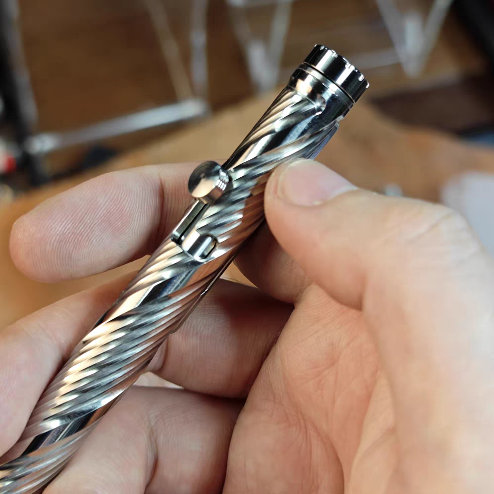 EDC Titanium Pen with Ball Bea - đánh giá và giá Edc Gear Every Day Carry